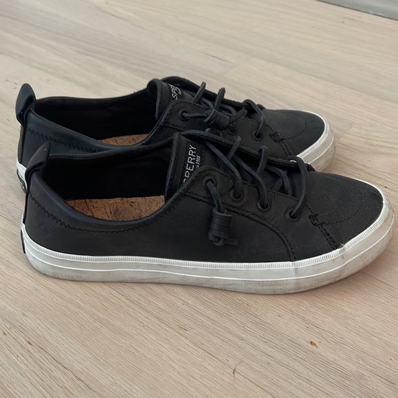 Women’s black sperry shoes - Picture 2 of 3